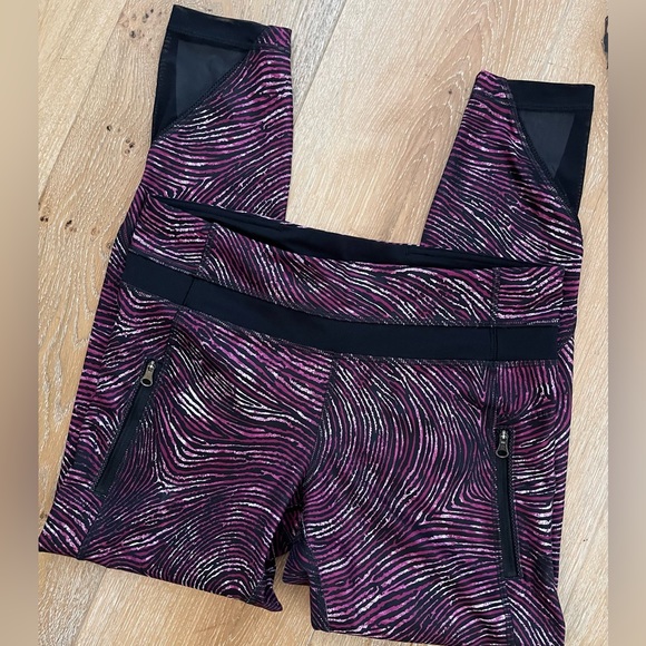 Seawheeze Inspire Crop Seawheeze-Who Done It Regal Plum Black/Black. Super Rare! - Picture 4 of 10